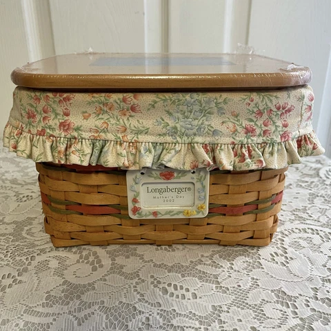 Longaberger 2002 Mothers Day Basket Liner, Protector, Picture Frame Lid & Tie On Cover