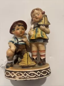 Vintage Occupied Japan Hand Painted Porcelain Boy And Girl Sailing Toy Boats - Picture 1 of 5