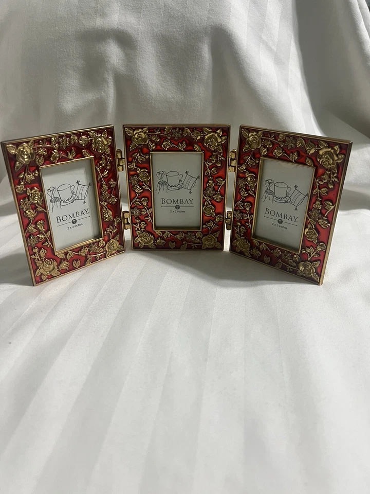 BOMBAY Co. Enamel 3 Picture Frame Set Hinged Red & Gold Floral 2 X 3 Photos 2004 - Image 1 of 4