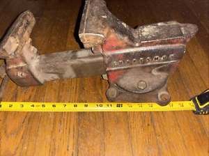 Nice Vintage  Craftsman 5” Bench Vise. NO. 506-51811 With Pipe Made in USA - Picture 1 of 18