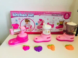 KITCHEN TOYS, JUCER,BLENDER,CANDY MAKER ,PINK CLOUR LIGHT AND SOUND - Picture 1 of 3
