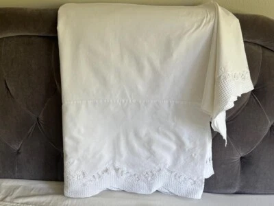 FALDA DE CAMA COTTAGE BLANCA FESTONEADA CORREGADA ENCAJE BATTENBURG COMPLETA/QUEEN EN CAJA #76 Foto 1 de 4