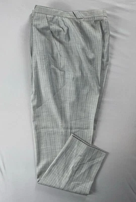 Pantalones de vestir, pantalones de lana plisada Escada. Espina de arenque verde a rayas, etiqueta 44. Foto 1 de 4