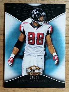 2009 Topps Triple Threads Sapphire #85 Tony Gonzalez - Picture 1 of 2