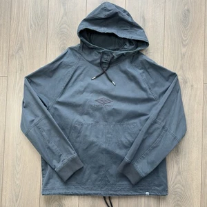 Chaqueta con capucha Pretty Green x Umbro | Grande | Oasis Liam Gallagher - Imagen 1 de 13