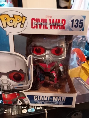 Ant-Man/Giant-Man Pop Figure Huge - Image 1 of 2