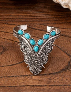 Turquoise southwestern pointed cuff bracelets - Picture 1 of 3