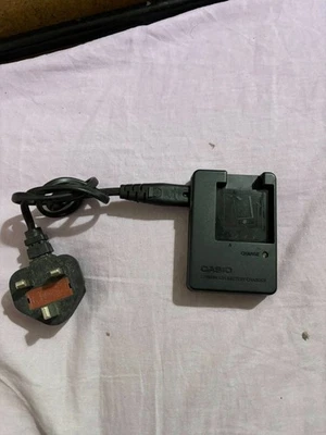 Casio Battery Charger BC-60L for Casio NP-60 Battery Digital camera - Image 1 of 2