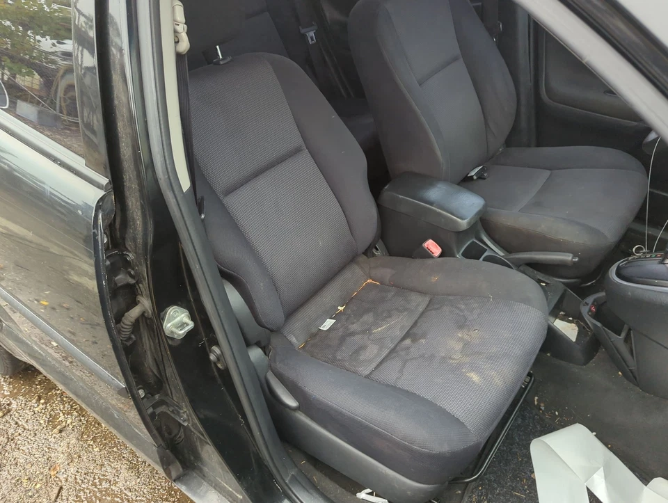 2005-2008 Pontiac Vibe Passenger Front Seat Oem AZFO8 - Изображение 1 из 1