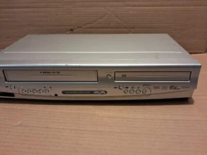 Reproductor de DVD y grabadora de video VHS FUNAI 4 CABEZALES - Combinación VCR / DVD - Imagen 1 de 4
