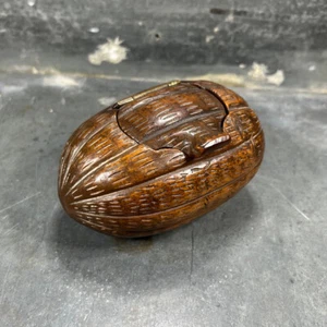 Ancienne Tabatière Sculptée en Bois – Forme de Fève de Cacao – 19e Siècle - Bild 1 von 11