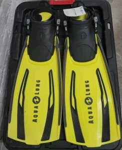 New Aqua Lung Stratos Yellow & Black Fins - Picture 1 of 8