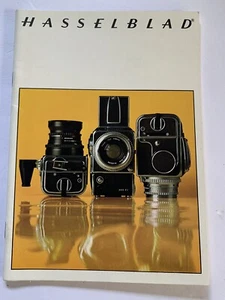 HASSELBLAD Vintage 1971 Catalog Brochure Sweden Carl Zeiss English Camera Lens - Picture 1 of 5