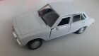 Welly 42394 NEX series Peugeot 504 1975 white scale 1:36 New Mint Boxed