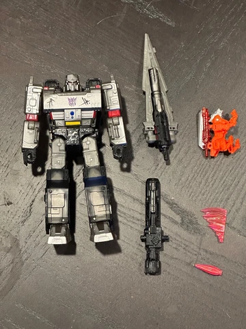 Transformers Megatron War for Cybertron Trilogy Netflix Walmart Exclusive Cover