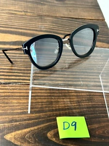 Tom Ford Mia-02 TF574 14G Women's Matte Black Frame with Gray Lens Sunglasses - Picture 1 of 11