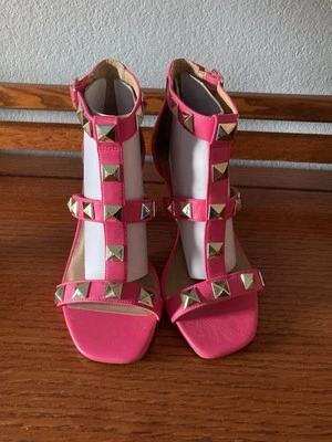 Tacón jaula tachonado rosa tórrido talla 8 WW NUEVO SIN CAJA Foto 1 de 4