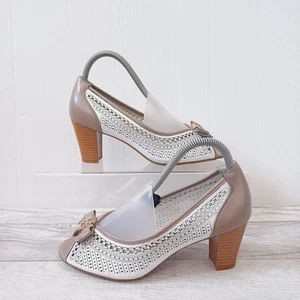 Pavers Comfort Court Shoes Size 6 White Beige Lazer Cut Bow Detail Peep Toe Heel - Picture 1 of 16