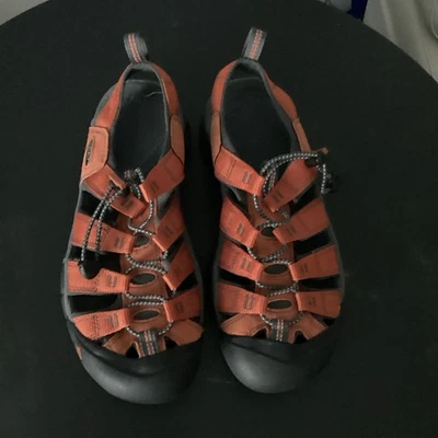 Sandalias de Senderismo KEEN Para Hombre US 8.5 Newport H2 Sport Trail Negras Impermeables Puntera Foto 1 de 4