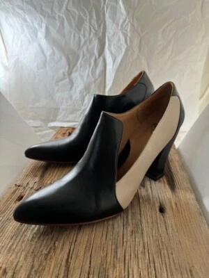 Tacones Fluevog Kendra Elegante Conversation Mule EE. UU. Mujer Talla 10.5 Negros y Tostados Foto 1 de 4