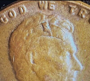 1955 Lincoln Wheat Cent Penny - 1C - One Cent - Large Die Chip - Ships Free - Picture 1 of 7