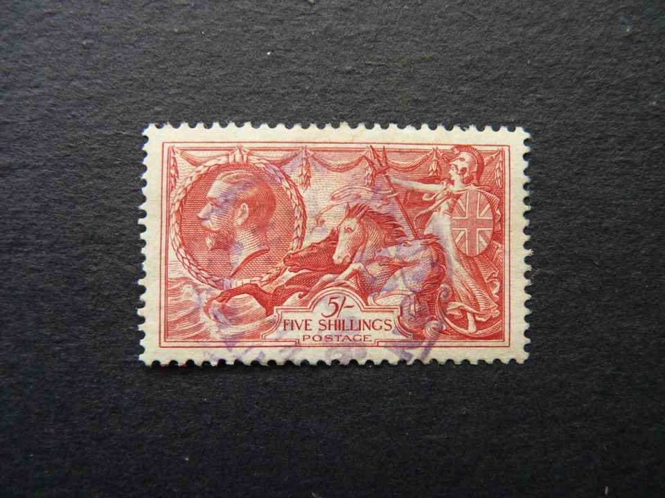 GREAT BRITAIN. KING GEORGE V. 1934. 5/- RE-ENGRAVED SEAHORSE  SG451 - Image 1 of 1