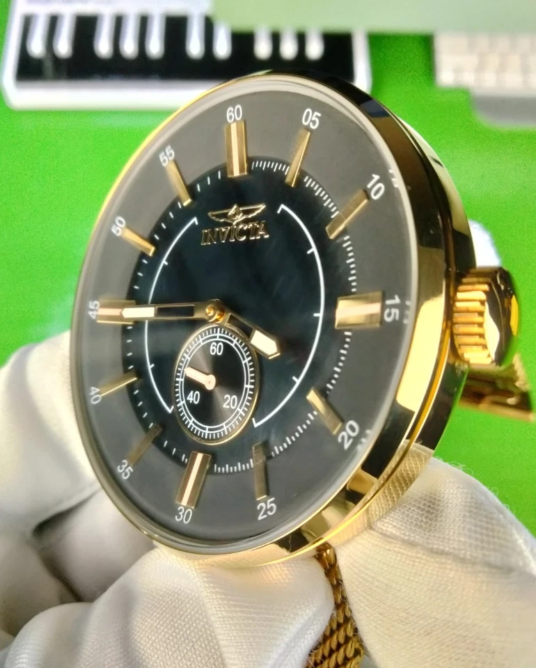 Invicta Vintage Gold Men Watch 39078 Mother Of Pearl Dial Gold SS Mesh Bracelet