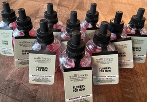 10 (TEN) FLOWERS FOR MOM Wallflowers Refill BULBS Bath & Body Works - Picture 1 of 2