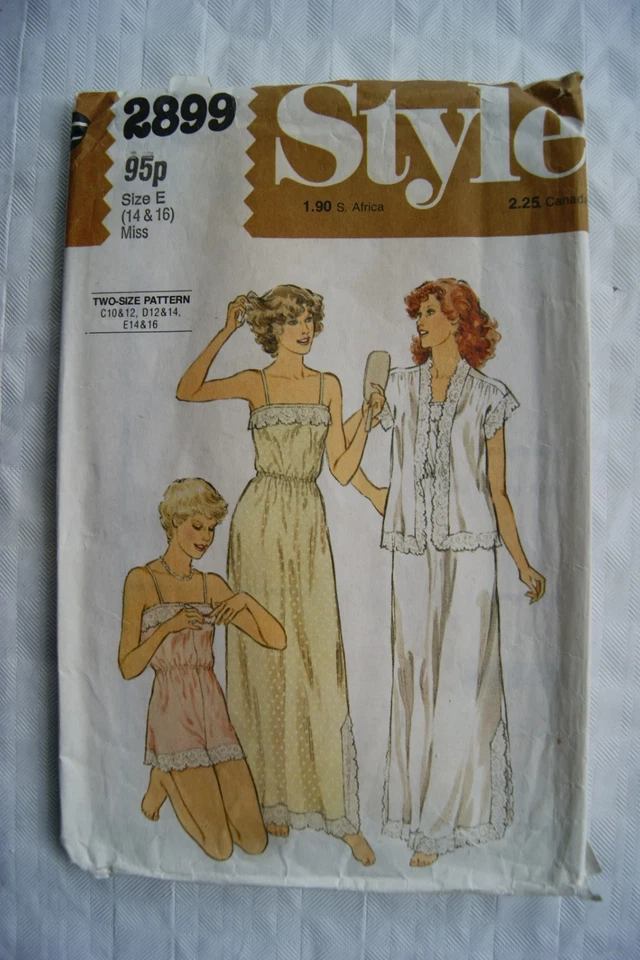 1979 Style Pattern No. 2899 misses jacket nightdress & cami-knickers, size 12/14 - Image 1 of 1