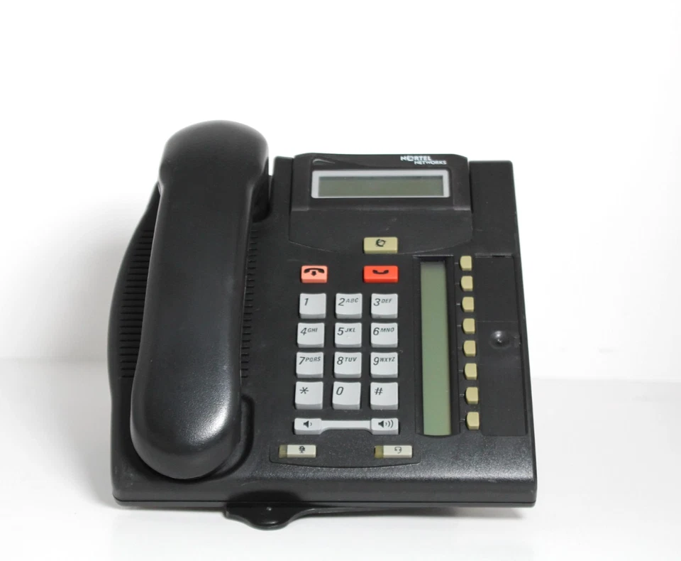 Lote de 10 teléfonos de oficina Nortel T7208 NT8B26 - negros - IP con teléfonos y soportes Foto 1 de 4