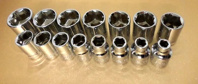 NEW Craftsman 15pc 3/8"-Drive Metric 6pt Socket Set, 6-20mm, Chrome, 6-Point, 15 - Image 1 of 2