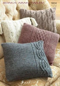 Patrón de tejido Sirdar - Hayfield Bonus Aran Tweed, fundas de cojín 9804 - Imagen 1 de 1