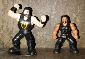 Lot of 2 WWE Figures Roman Reigns, 2015 & 2016 Loose - Picture 1 of 8