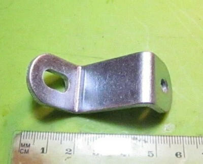 Montesa Cota 123 T Trials 座椅支架 p/n 2820.084.15 NOS 28M 1974-1978 — 第 1/3 张图片