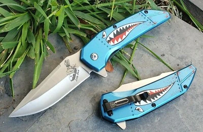 Lady Luck Silver Blue Shark Bomb Spring Assisted Pocket Knife EDC Guys Ladies  Foto 1 de 4