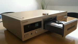 Sony CDP-XA20ES High-End CD-Player in champagner - Bild 1 von 12