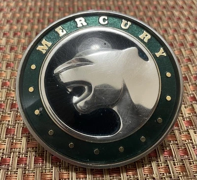 Mercury Cougar 1996 1997 emblema/insignia de parrilla delantera (ON-25-408) Foto 1 de 4