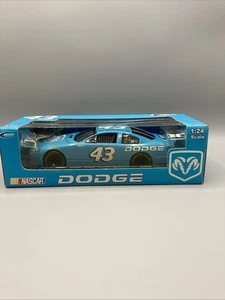 Dodge Team Petty Enterprises #43 Vintage 2001 Petty Blue calibre escala 1:24 - Imagen 1 de 5