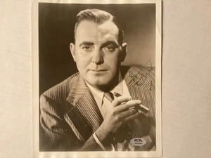 PAT O’BRIEN PSA CERTIFIED AUTOGRAPHED 8x10 VINTAGE PHOTO - Picture 1 of 2