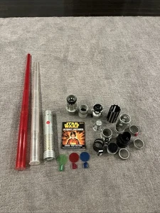 Star Wars Build Your Own Ultimate Lightsaber Hasbro Lucasfilm 2005 Complete VTG - Picture 1 of 8