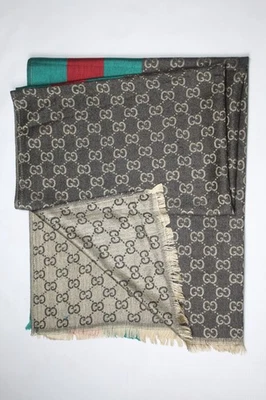 Auténtico chal Gucci envolvente 65 % cachemir 35 % seda estola multicolor usado Foto 1 de 4