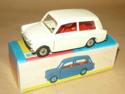 APS POLITOYS 77 AUTOBIANCHI BIANCHINA PANORAMICA AUTOMODELLO SCALA 1/41 - Immagine 1 di 4