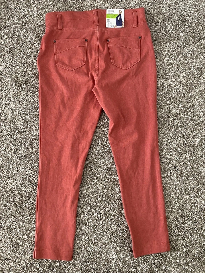 Time and Tru Women's Coral Bisque Heather Fitted Capri Jegging - Small