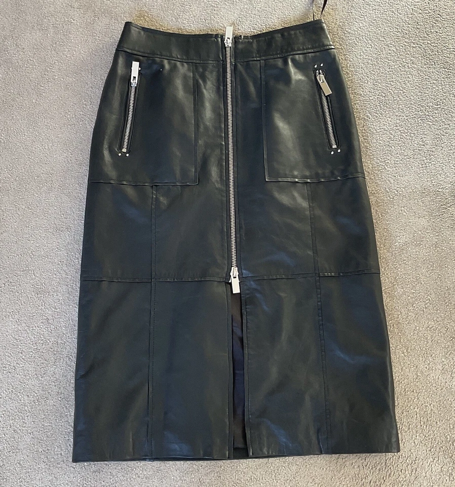 Falda River Island Studio Negra Cuero Genuino Panelada - Talla 14 NUEVA Precio de venta sugerido por el fabricante 150 GBP Foto 1 de 4