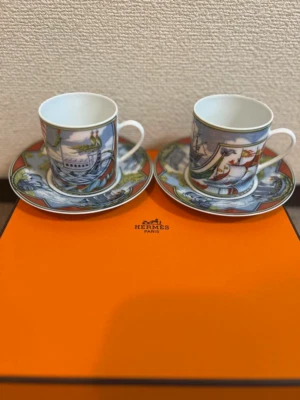 Hermes Taza de Café Platillo Patchwork Vajilla Juego de 2 Adornos de Café Auténtico Nuevo Sin Usar Foto 1 de 4