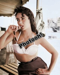 Elizabeth Taylor With Sunglasses On Set Of Giant Celebrity REPRINT RP #8454 - Picture 1 of 1