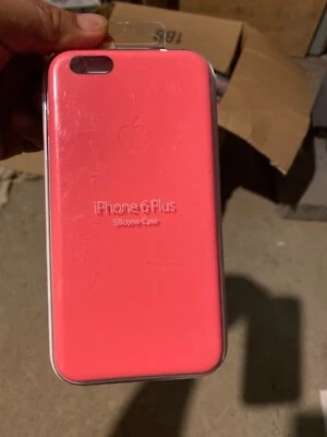 Original Apple Silicone Case for iPhone 6 Plus, 6s Plus - Pink - Image 1 of 2