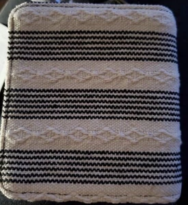 THIRTYONE Thirty One 31 Gifts Clip N Zip Wallet In Stitches Weave BOHO NEW - Bild 1 von 10