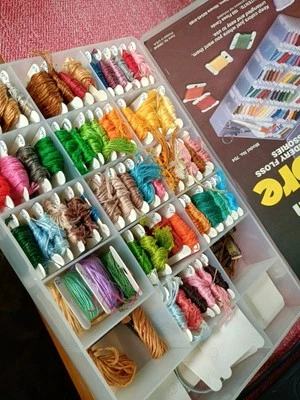 Vtg 62 Pc Asst DMC Lot Dmc Thread floss on bobbins In Box - Image 1 of 4