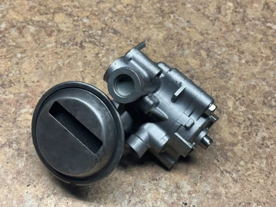 Bomba de aceite del motor 84 1983 1985 Honda Nighthawk CB650SC CB 650 1984 F2 Foto 1 de 3